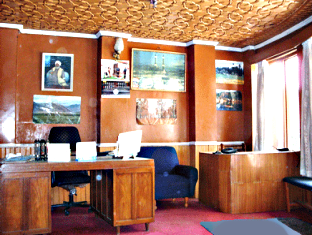 Srīnagar Aziz酒店 外观 照片
